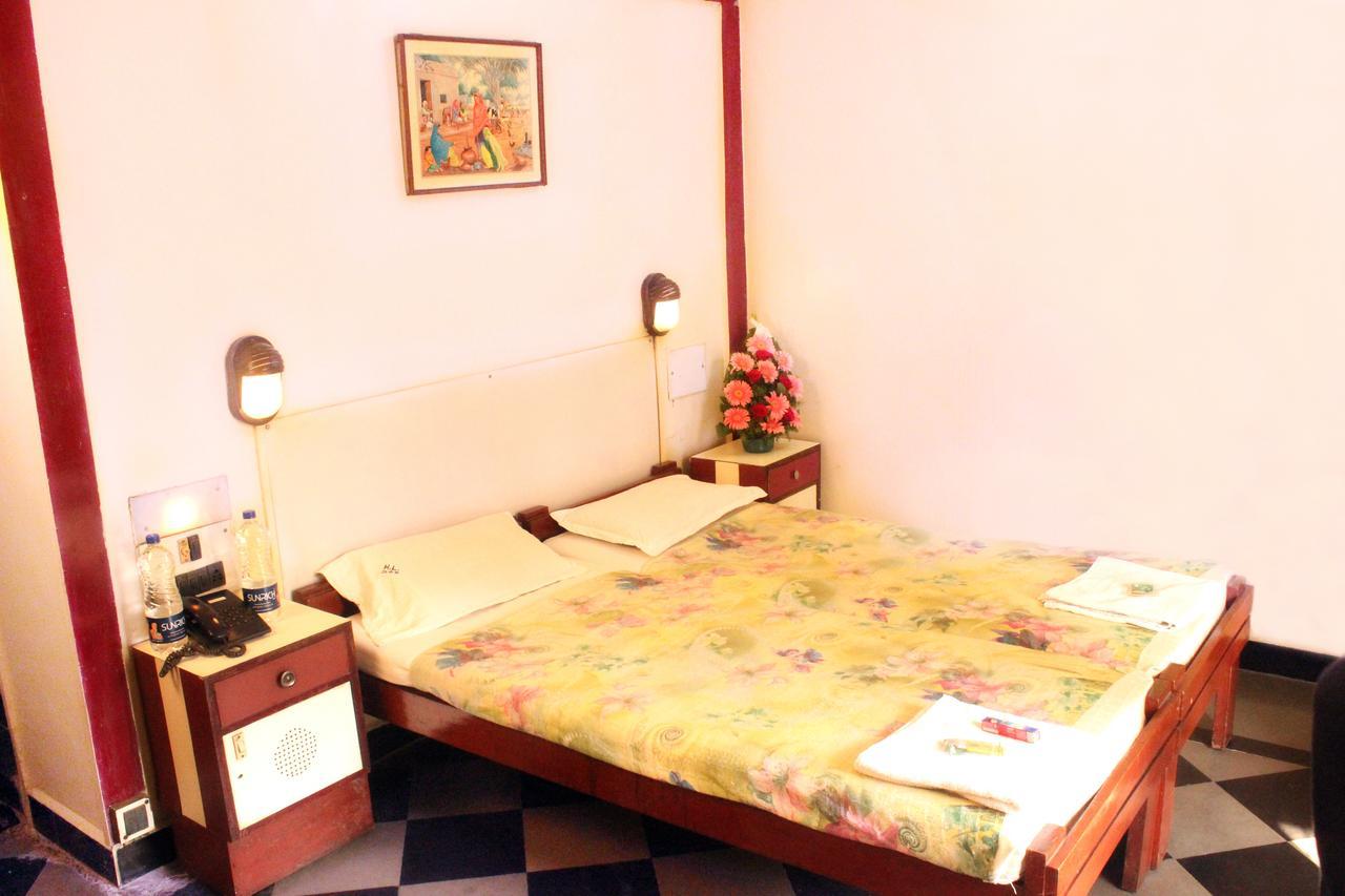 Hotel Homeland 浦那 外观 照片